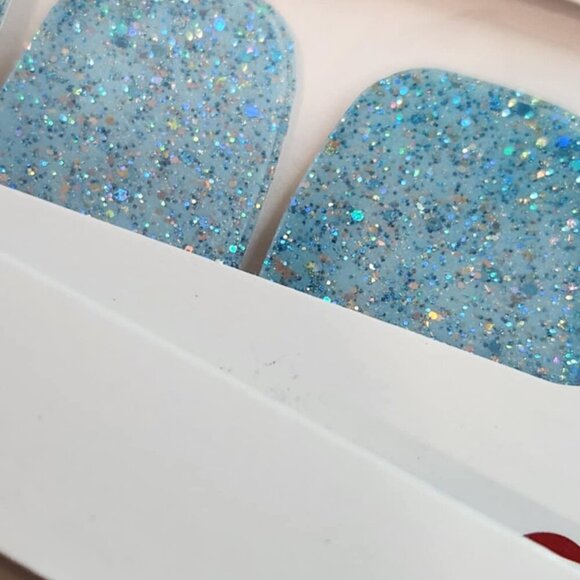 Color Street- Ice Crystal Bundle - Picture 2 of 9